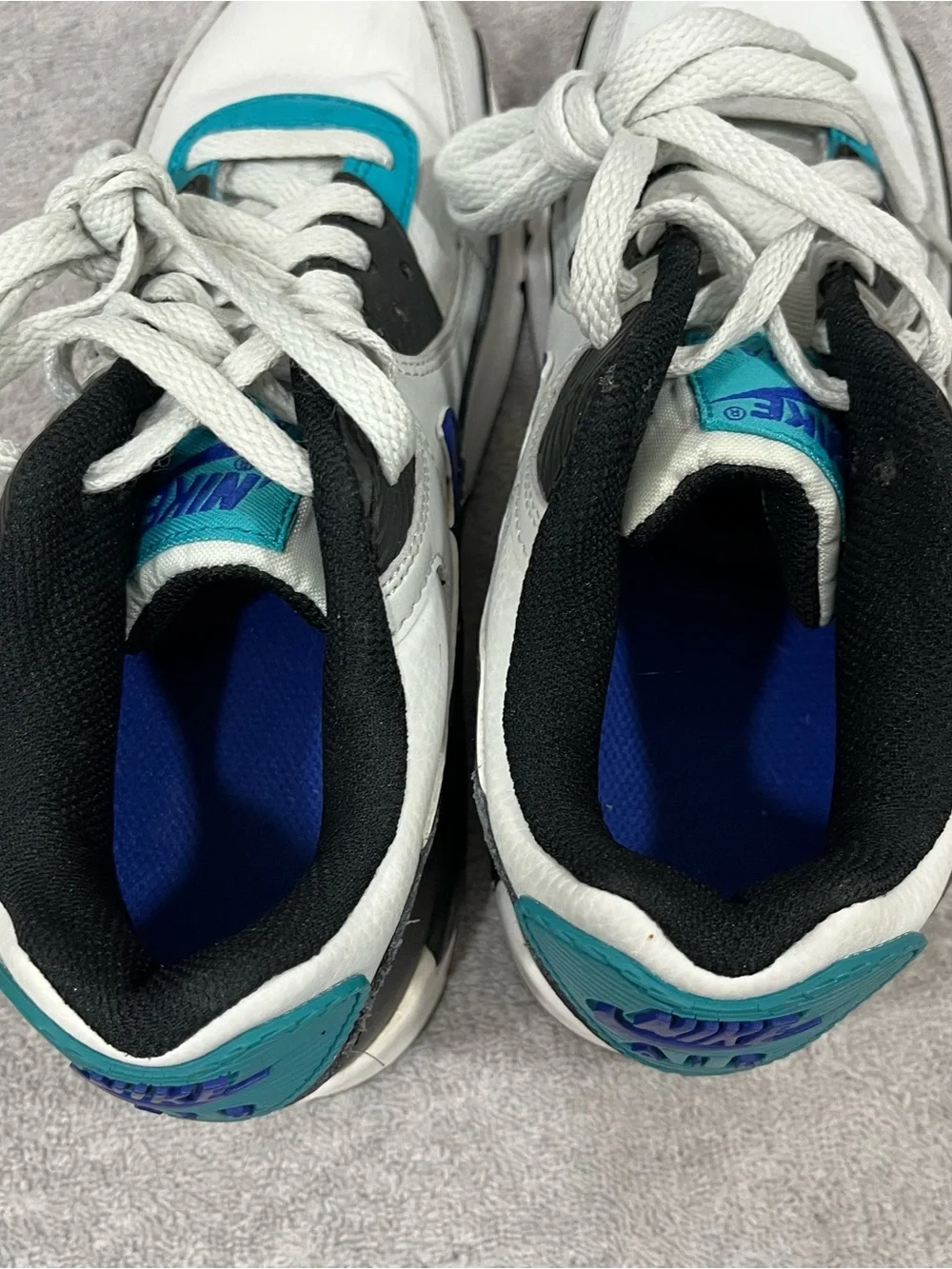 Nike Air Max 90 Size 4Y Black/Hyper Blue/Photon Dust CD6864-003 Youth